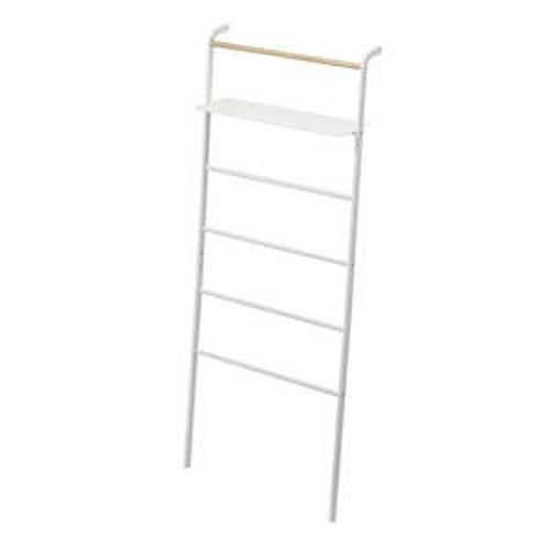 Biely vešiak s poličkou YAMAZAKI Tower Ladder
