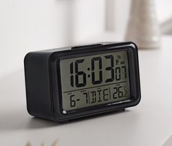 Digitálny LCD budík riadený rádiovým signálom
