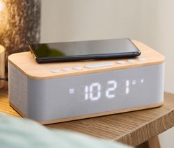 Budík s funkciou bezdrôtového nabíjania a technológiou Bluetooth®