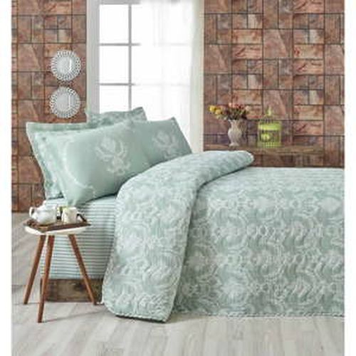 Set prešívaného plédu a 2 obliečok na vankúše Eponj Home Pure Water Green, 200 x 220 cm