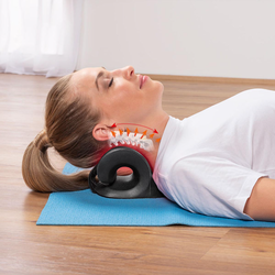 Masážna podložka na naťahovanie a uvoľňovanie krčnej chrbtice