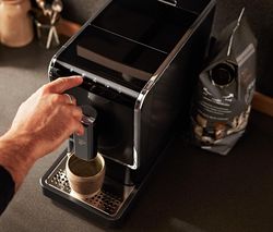 Plnoautomatický kávovar Esperto Caffè + 1 kg kávy Barista pre držiteľov TchiboCard*