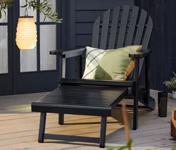 Záhradné kreslo Adirondack s vysúvacou podnožkou, čierne
