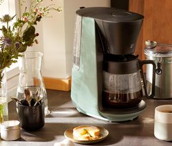 Kávovar na prekvapkávanú kávu »Let's Brew« od Tchibo, svetlozelený
